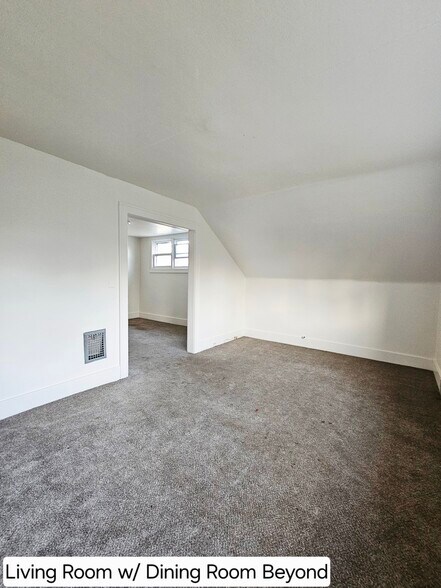 Building Photo - 148 Nassau Ave