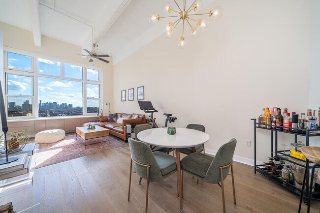 Building Photo - 1500 Washington St