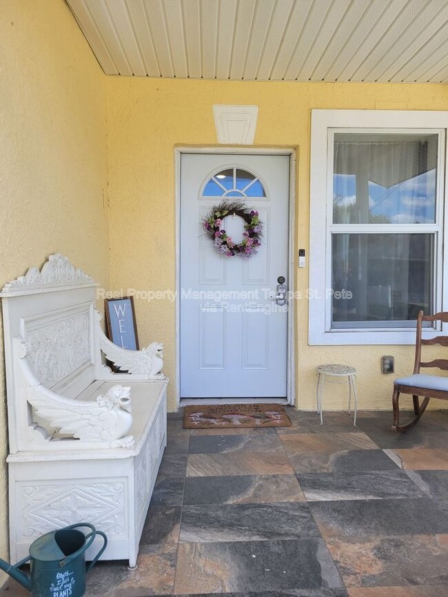 Building Photo - 1711 E New Orleans Ave