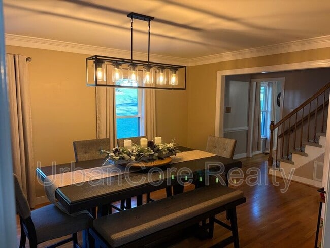 Building Photo - 7949 Flag Tail Dr