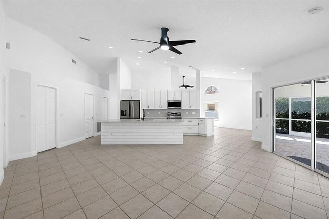 Building Photo - 6409 Stone River Rd