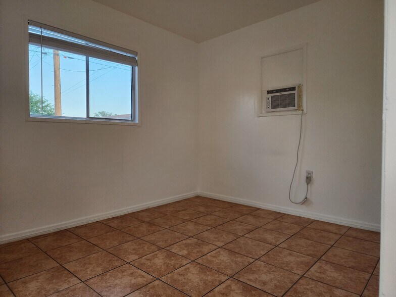 Bedroom - 7475 Cherokee Trail