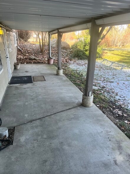 Building Photo - 15207 E Mission Ave