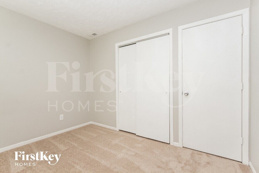 Building Photo - 3243 Eastbrooke Ct