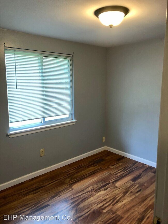 Building Photo - 6233-6239 Terrie Ln