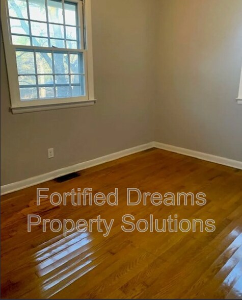 Building Photo - 1801 W Cone Blvd