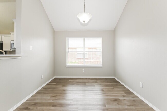 Building Photo - 1603 Wolf Creek Dr