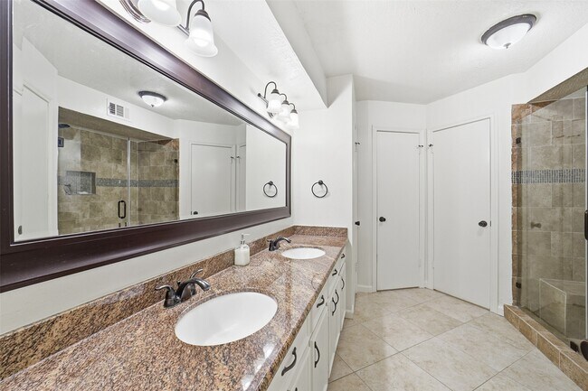 Building Photo - 1914 Abby Aldrich Ln