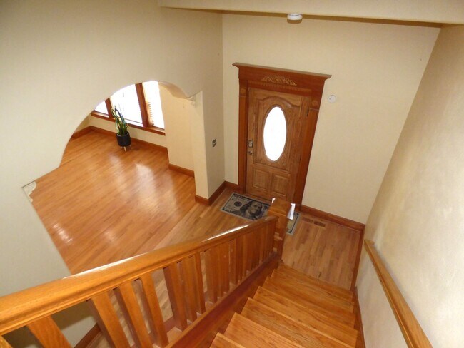 Building Photo - 4465 Countryside Ct NE