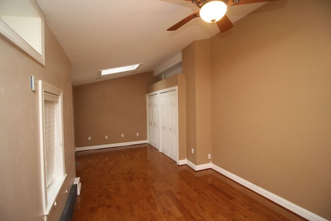 Building Photo - Exceptional Upper Fells 2bd/2ba End Rowhome w/ CAC & Rooftop Deck!--Available 7/15
