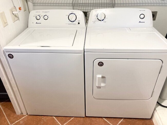 Building Photo - Casa Rio Waterfront Condominium