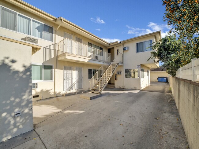 Building Photo - 7228 Allott Ave