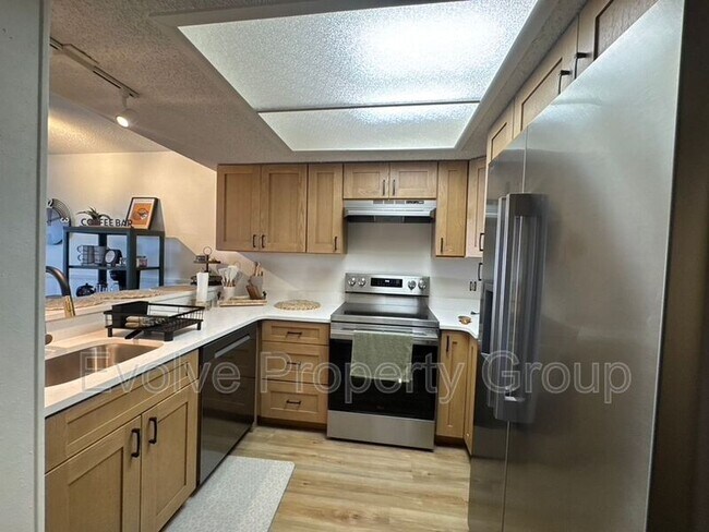 Building Photo - 2450 Ocean Shore Blvd