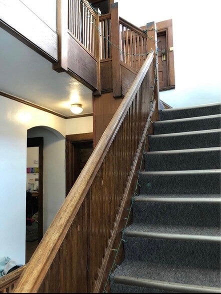 Building Photo - 105-1 Bool St