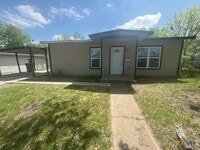 Building Photo - 912 Southside Dr