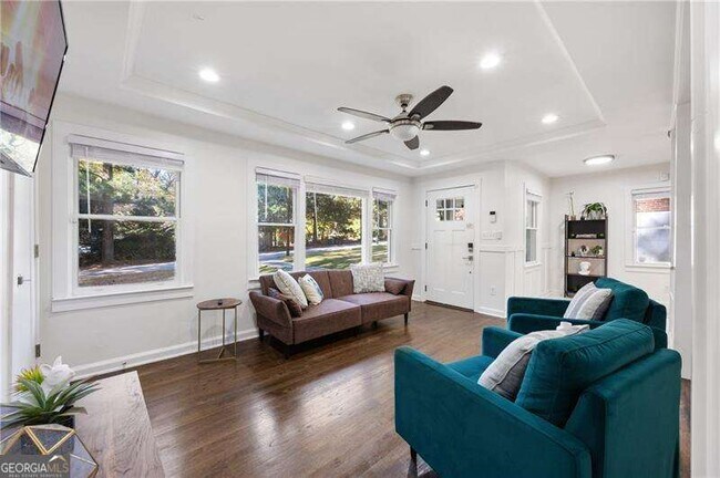 Building Photo - 1290 Glen Forest Way