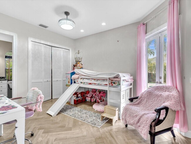 Building Photo - 6485 NW 32nd Way