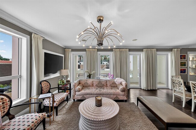 Building Photo - 455 E Palmetto Park Rd