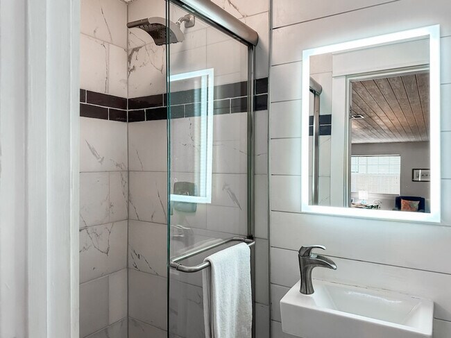 Building Photo - 94 Cobia St