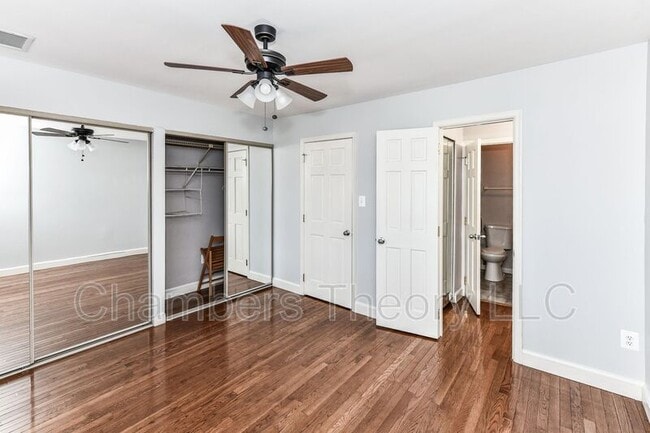 Building Photo - 306 S Wayne St