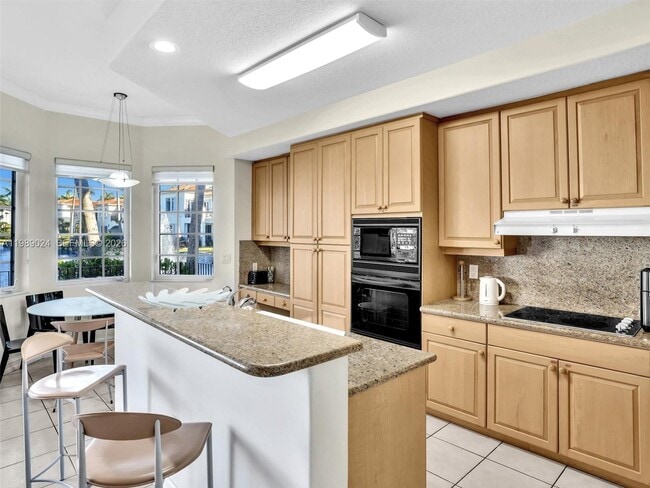 Building Photo - 20780 NE 32nd Ave