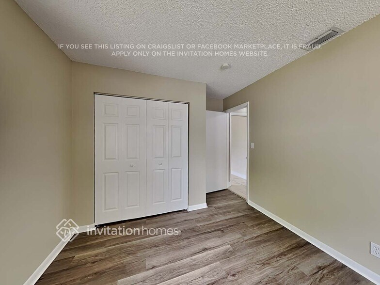 Building Photo - 6864 NW 28th Ave
