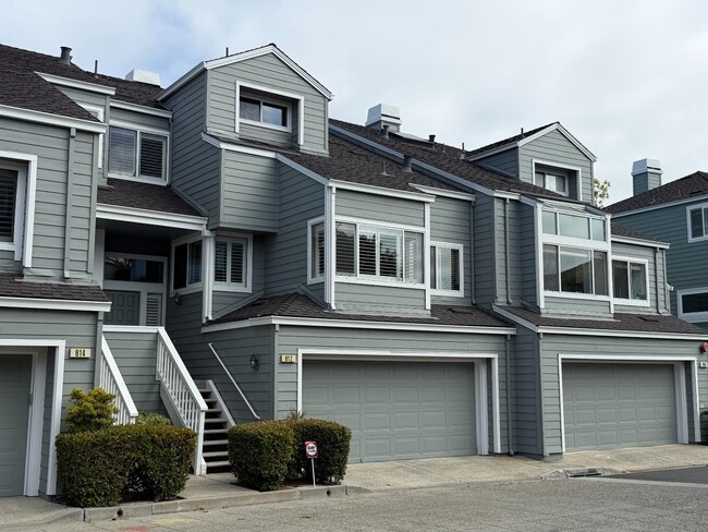 Building Photo - 812 Constellation Ct