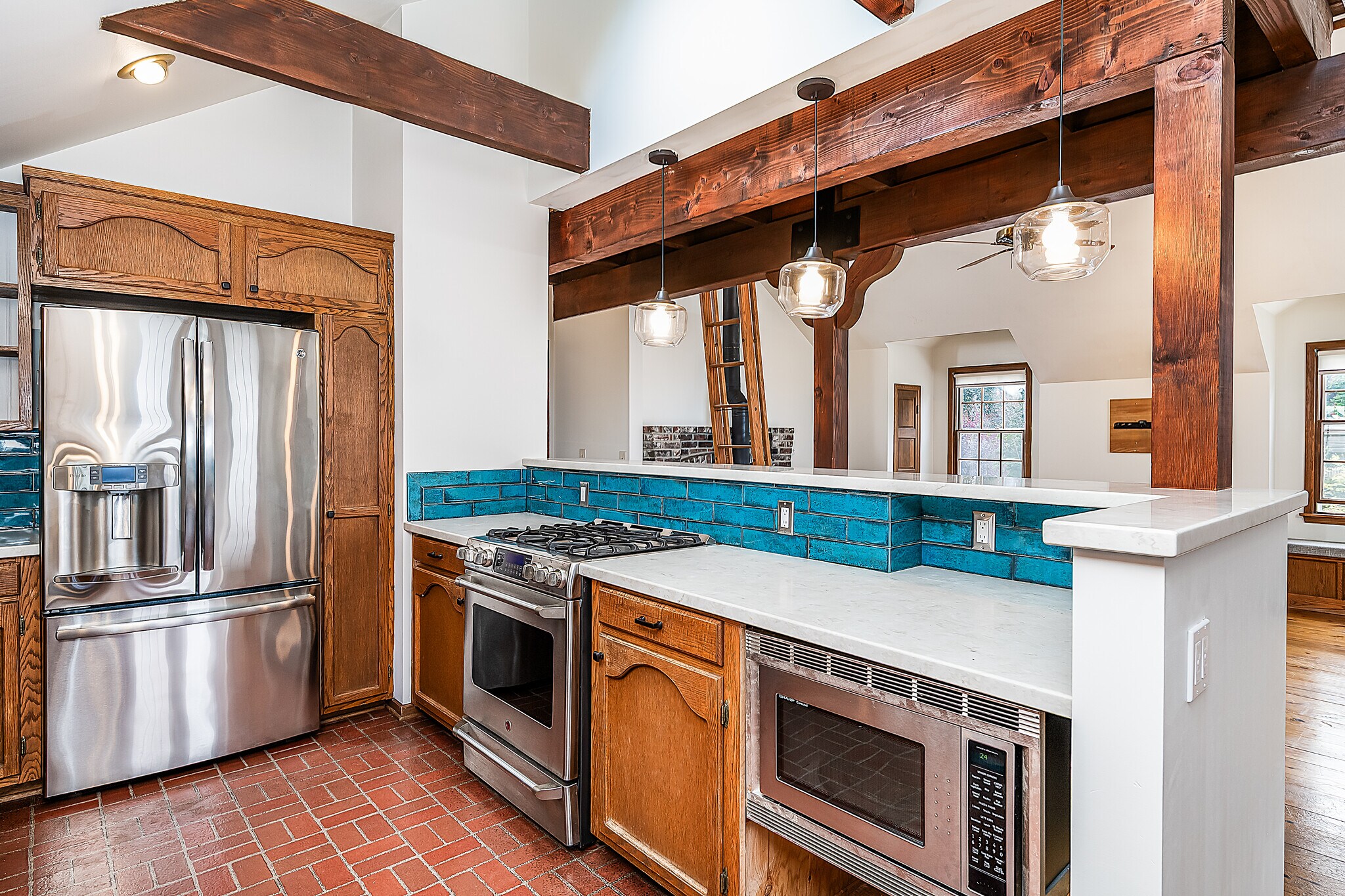 Kitchen looks out into the living room - 22224 98th Ave W