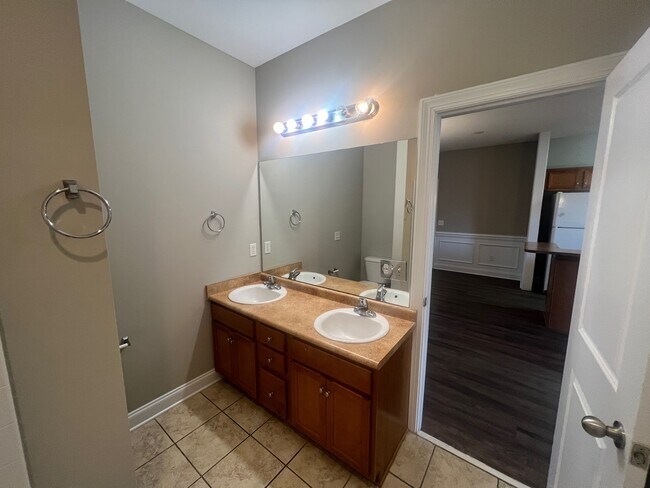 Building Photo - 104 Bull Bay Dr
