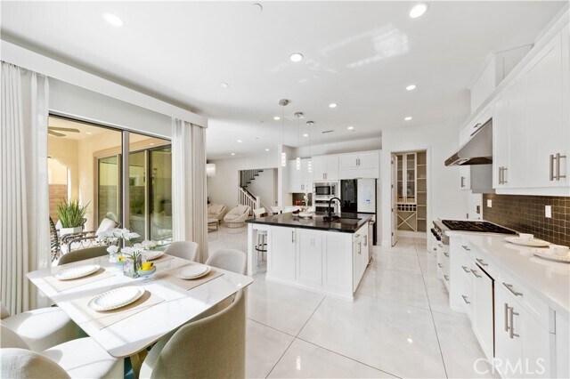 Building Photo - 66 Furlong