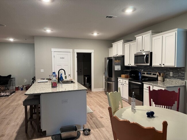Building Photo - 2379 Cloudberry Dr