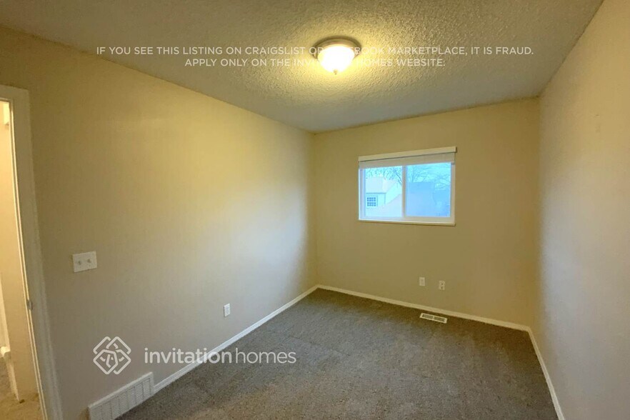 Building Photo - 20355 E Buchanan Dr