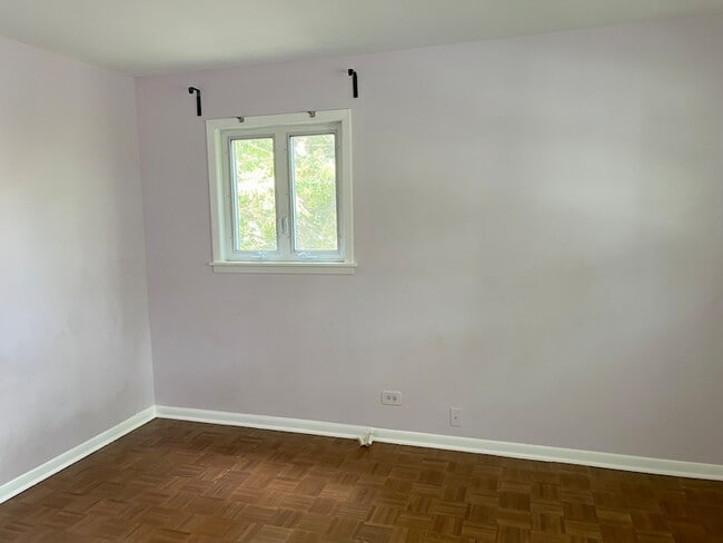 Building Photo - 2720 Kincaid Dr