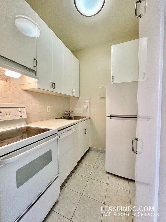 Building Photo - 1706 U St NW