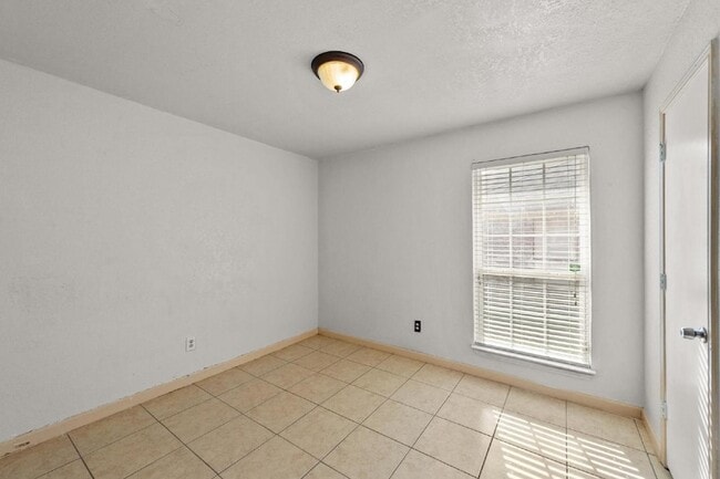 Building Photo - 8510 Gatlinburg Dr