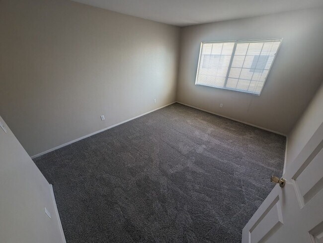 Building Photo - 8408 Stoney Bluff Ave