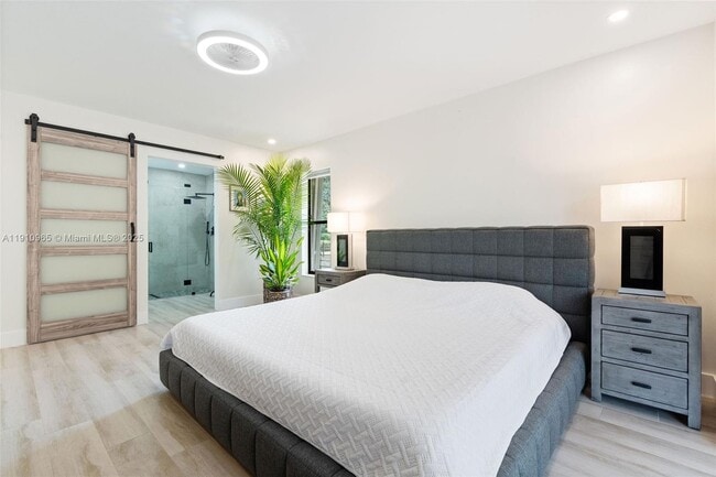 Building Photo - 12511 SW 13th St