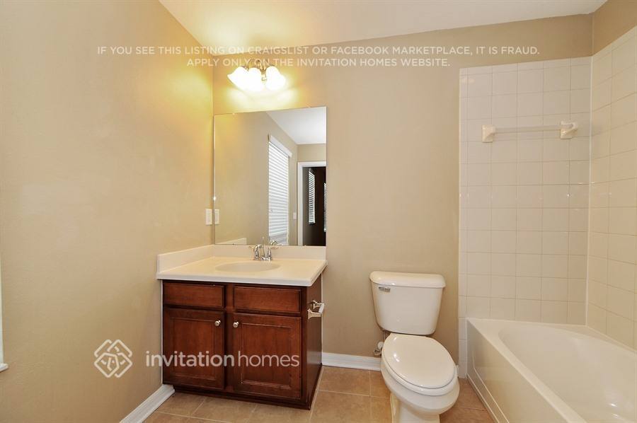 Building Photo - 5949 Beaconpark St