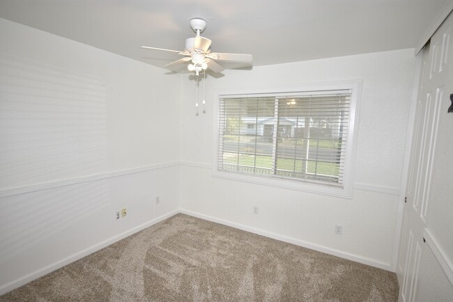 Building Photo - 1208 Glenbrook Ave