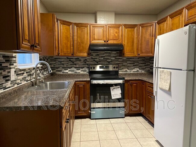 Building Photo - 1503 Garland Way