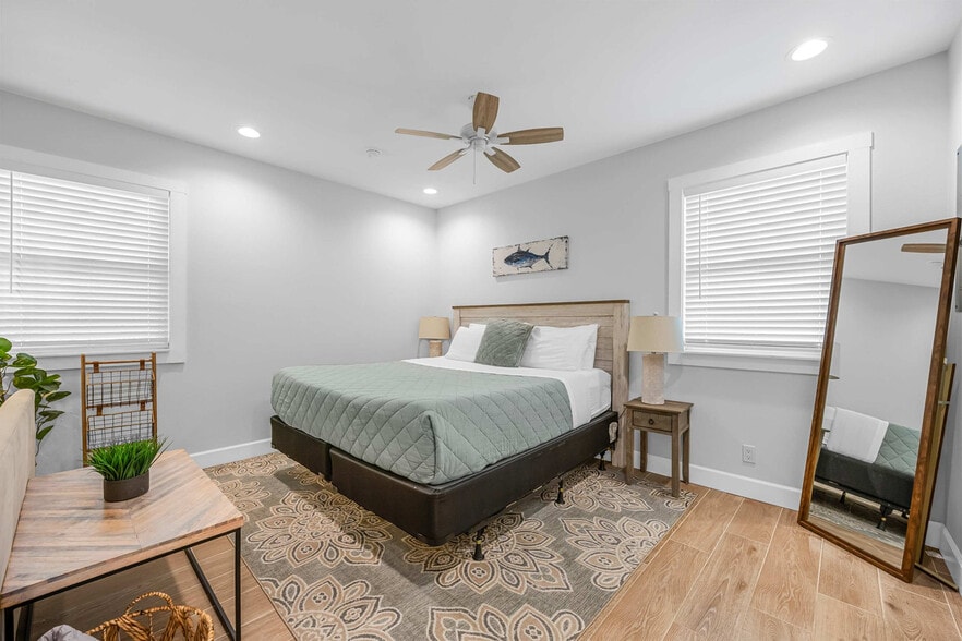 Building Photo - 905 N Tropical Trail