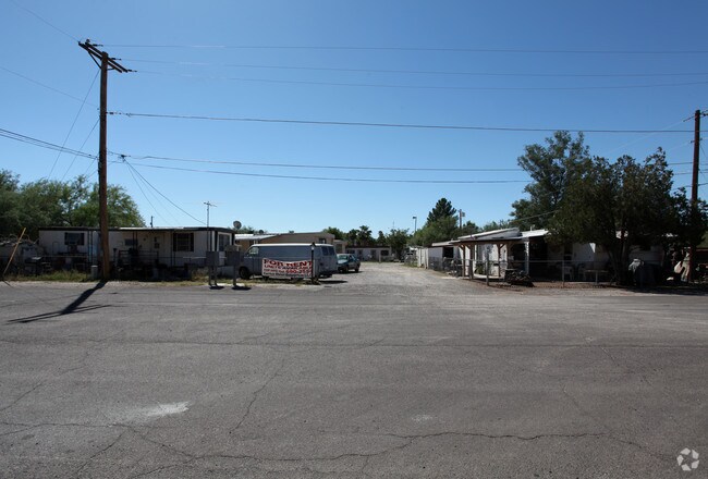 Primary Photo - 3138 E Prince Rd