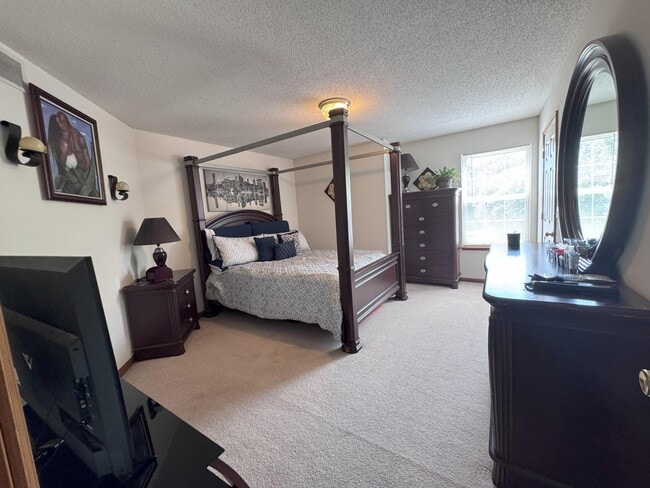 Building Photo - 3601 Berkshire