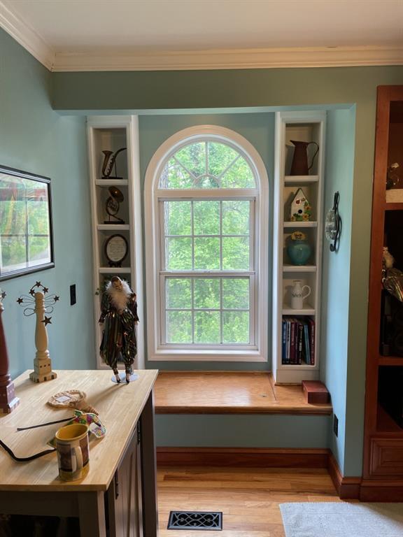 Building Photo - 3666 Lakewood Ct