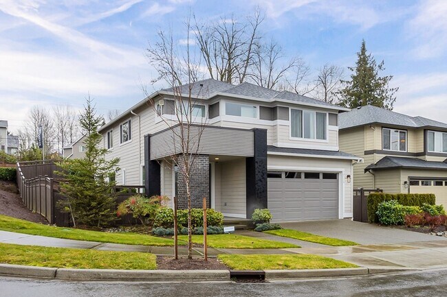 Building Photo - FOR RENT