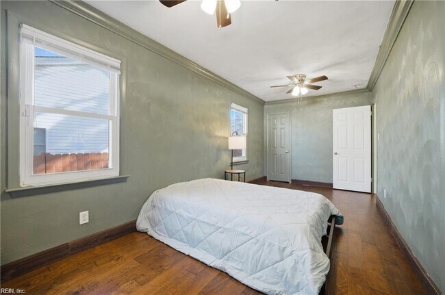 Building Photo - 108 Marcy St