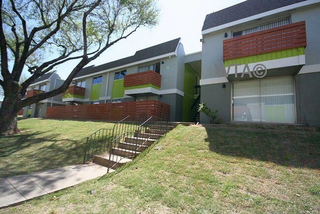 Building Photo - 2 bedroom in Austin TX 78741