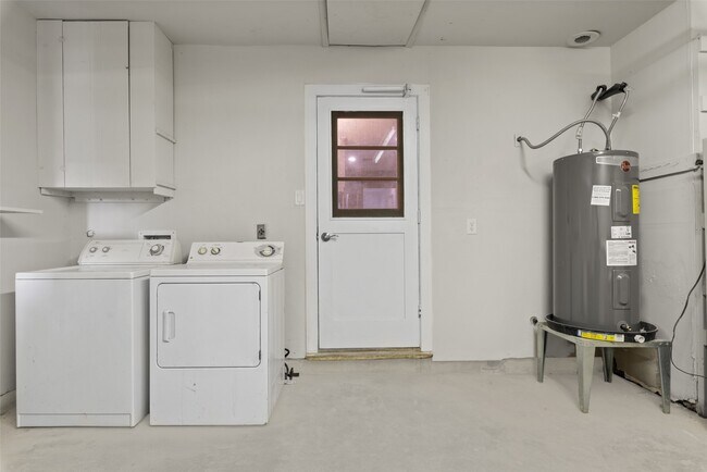 Building Photo - 618 Heidrich St