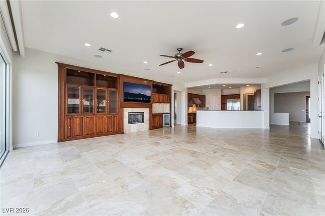 Building Photo - 24 Kittansett Loop