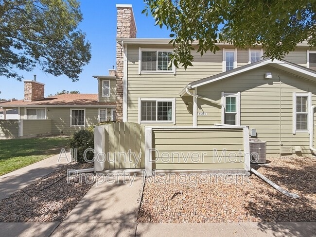 Building Photo - 8418 Everett Way
